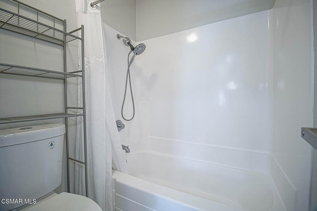 5460 White Oak Avenue E308 Property Photo 11