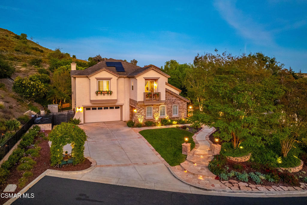 331 Briar Bluff Circle Property Photo 4