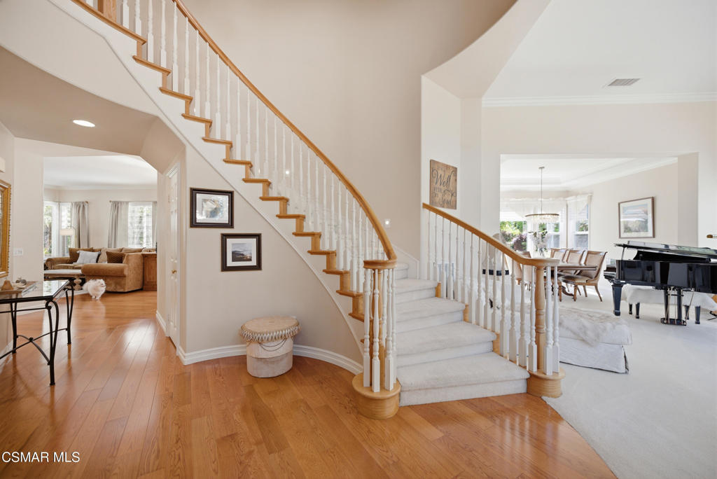 331 Briar Bluff Circle Property Photo 6