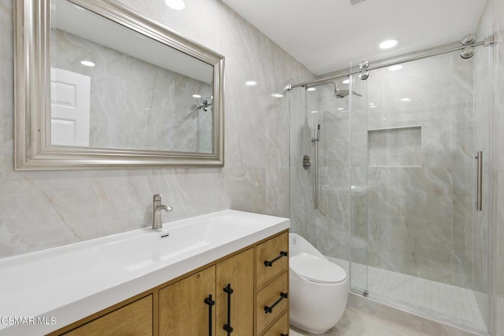 24756 Eilat Street Property Photo 19