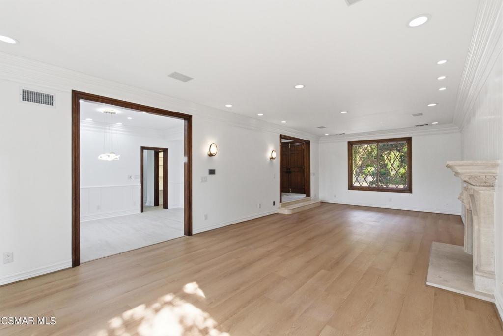 24756 Eilat Street Property Photo 21