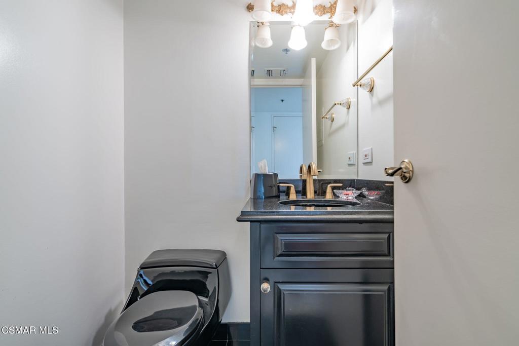 10660 Wilshire Boulevard 410 Property Photo 37