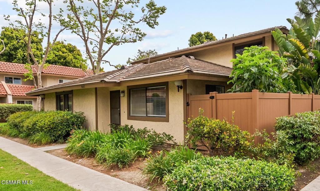 6647 Shakespeare Way Property Photo 1