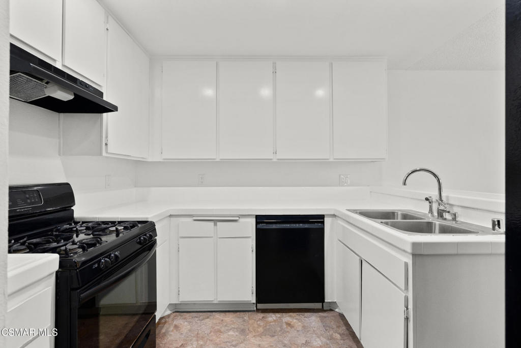 6647 Shakespeare Way Property Photo 21