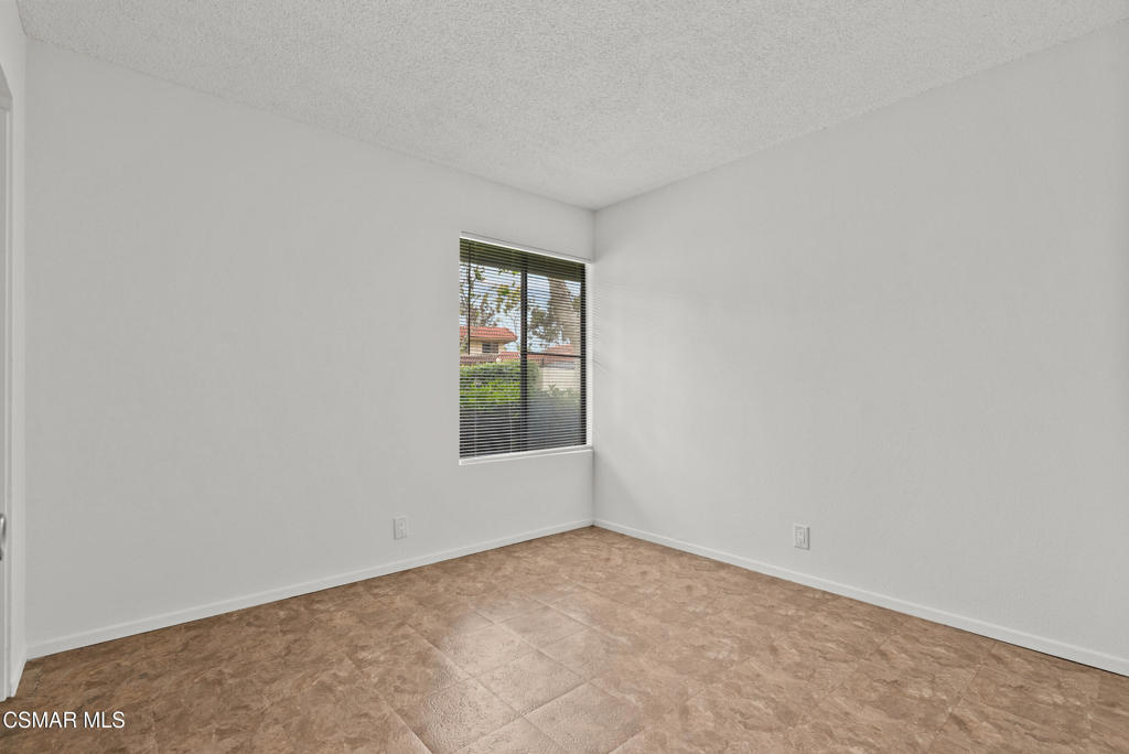 6647 Shakespeare Way Property Photo 27