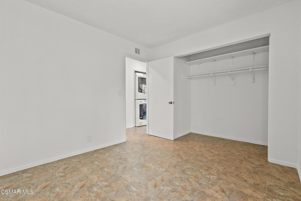 6647 Shakespeare Way Property Photo 29