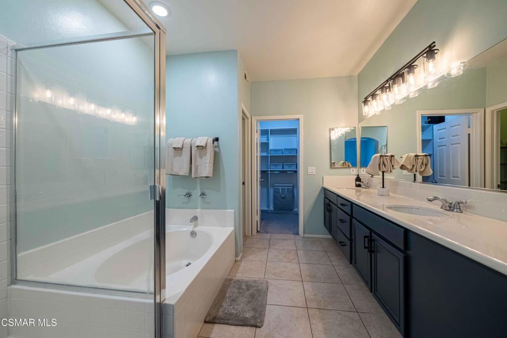 580 Fenwick Way C Property Photo 23