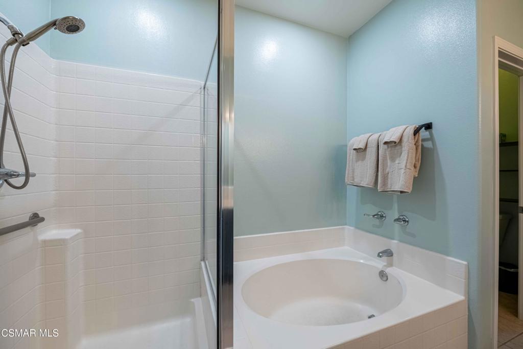 580 Fenwick Way C Property Photo 25