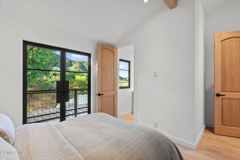 33235 Mulholland Highway Property Photo 44