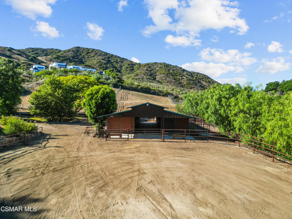 33235 Mulholland Highway Property Photo 66
