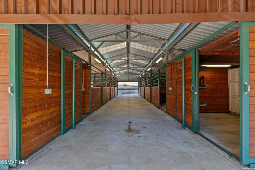 33235 Mulholland Highway Property Photo 67