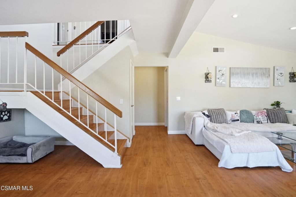 1896 Stow Street Property Photo 14