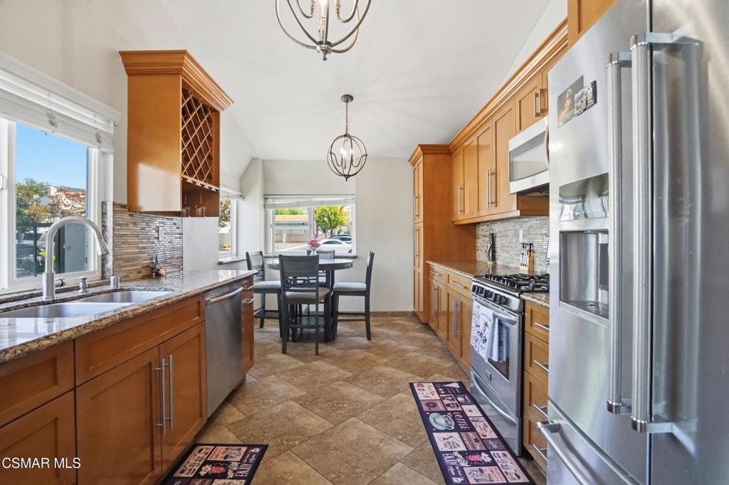 1896 Stow Street Property Photo 16