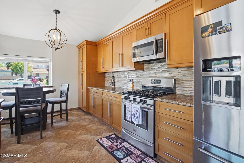 1896 Stow Street Property Photo 18