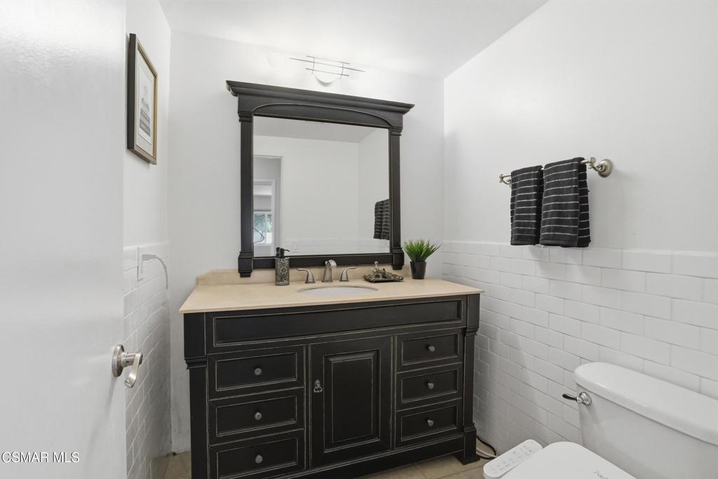 1896 Stow Street Property Photo 21