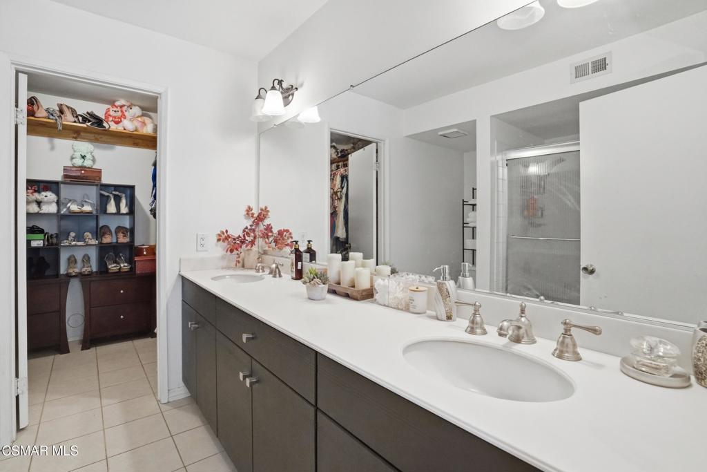 1896 Stow Street Property Photo 25