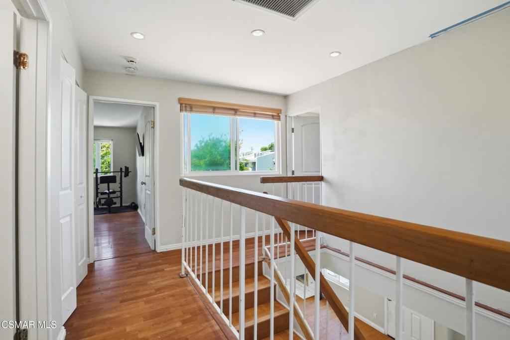 1896 Stow Street Property Photo 33
