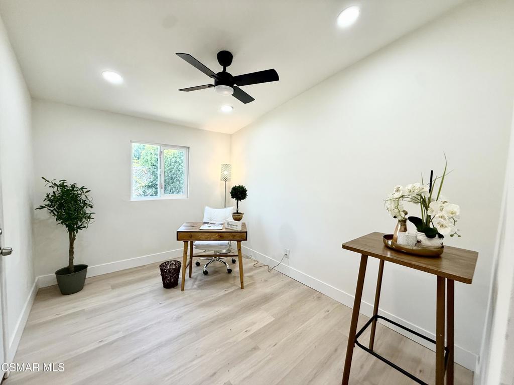 4163 W 156th Street Property Photo 12
