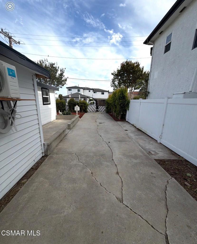 4163 W 156th Street Property Photo 15