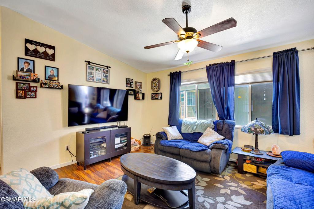11401 Topanga Canyon Boulevard 8 Property Photo 7