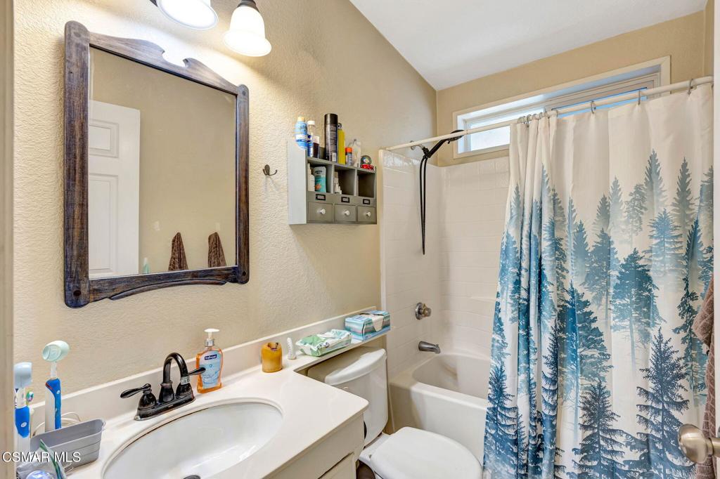 11401 Topanga Canyon Boulevard 8 Property Photo 19