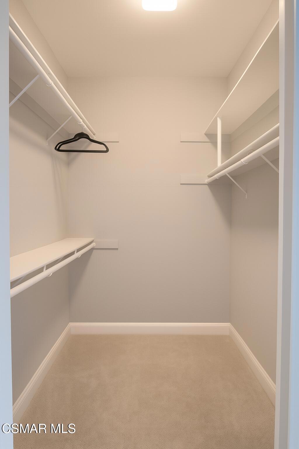 5350 White Oak Avenue 105 Property Photo 25