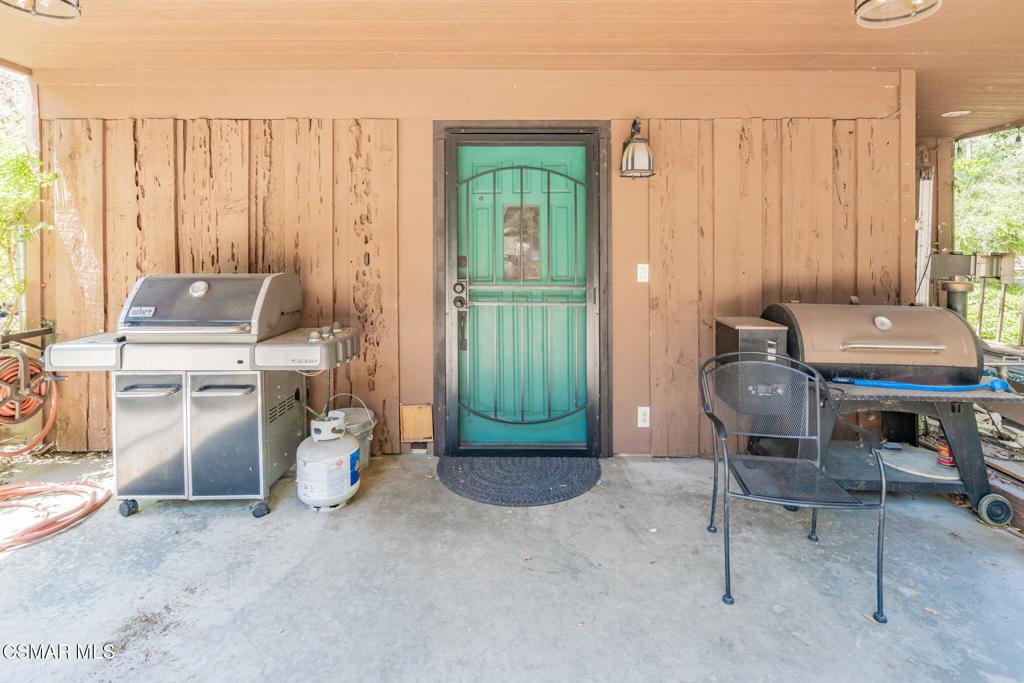12058 Kagel Canyon Road Property Photo 3