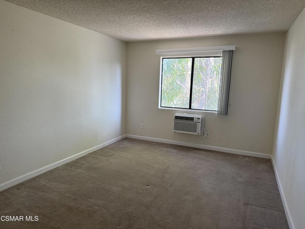 18530 Hatteras Street 313 Property Photo 8