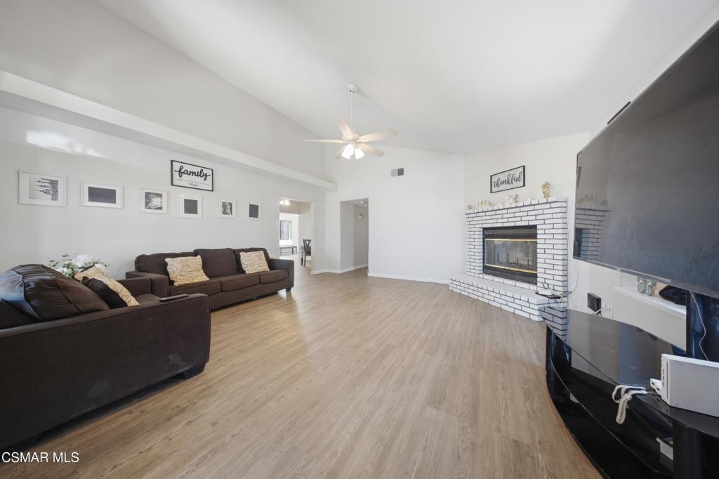 9816 Rea Avenue Property Photo 2