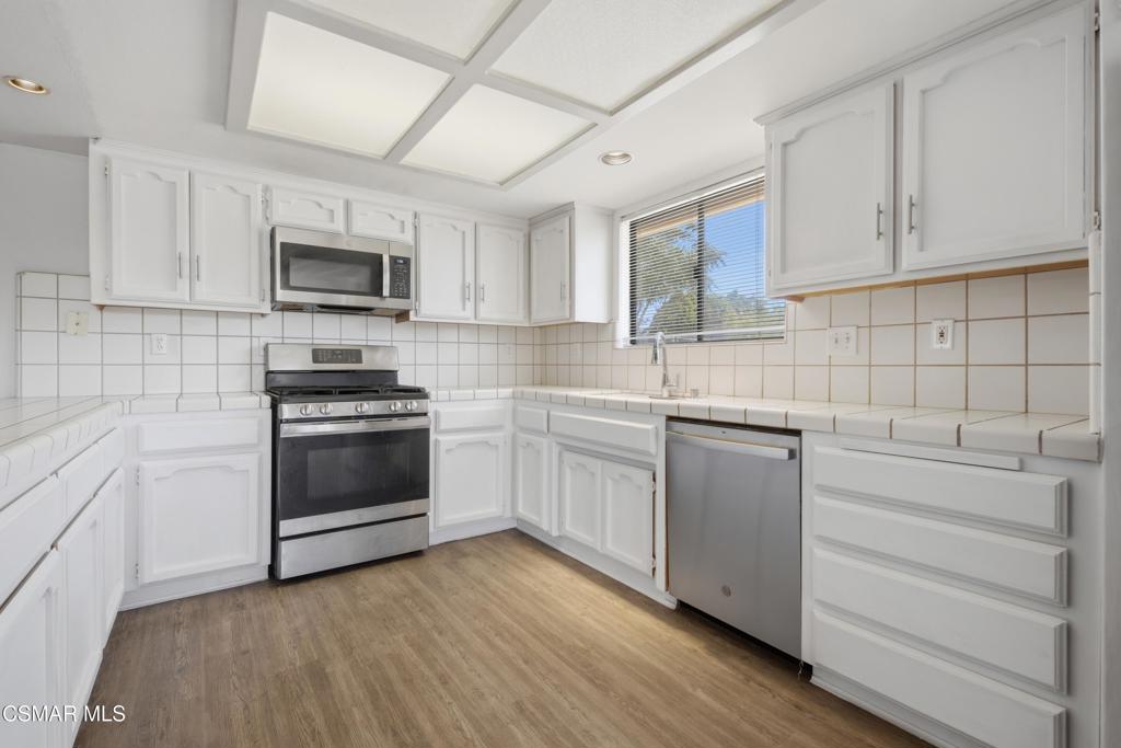 9816 Rea Avenue Property Photo 8