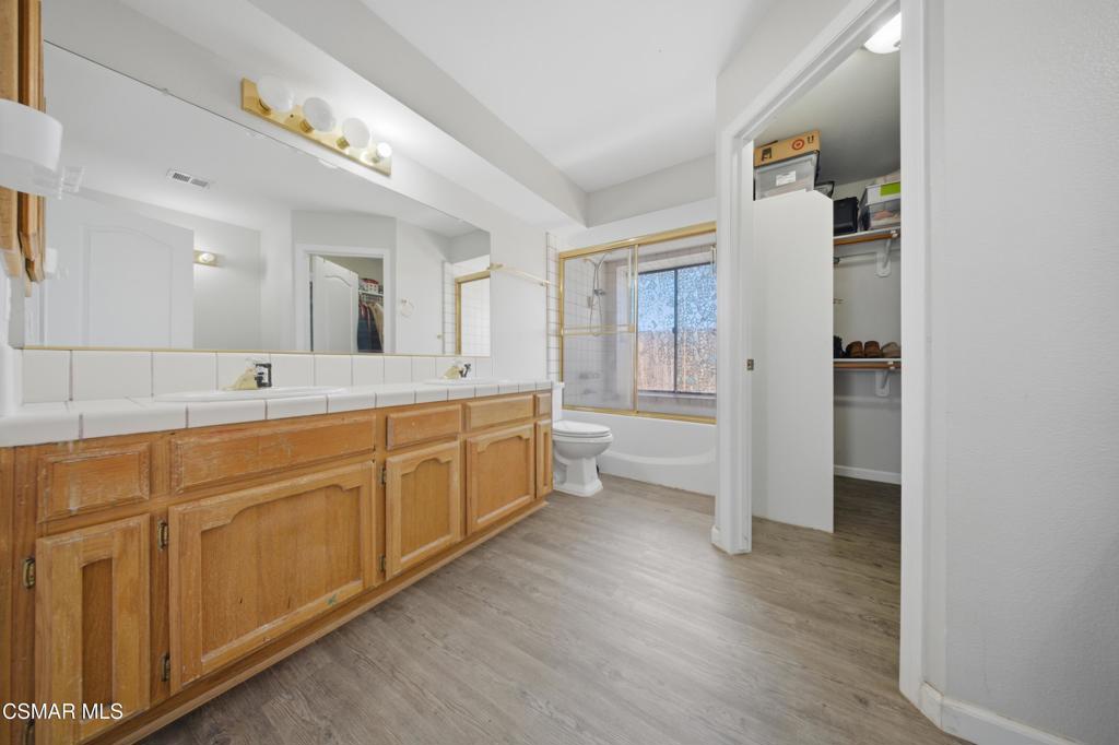 9816 Rea Avenue Property Photo 12