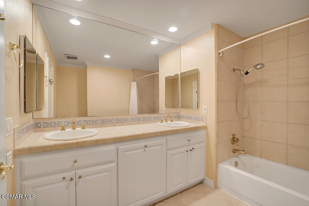 12048 Silver Crest Street Property Photo 42