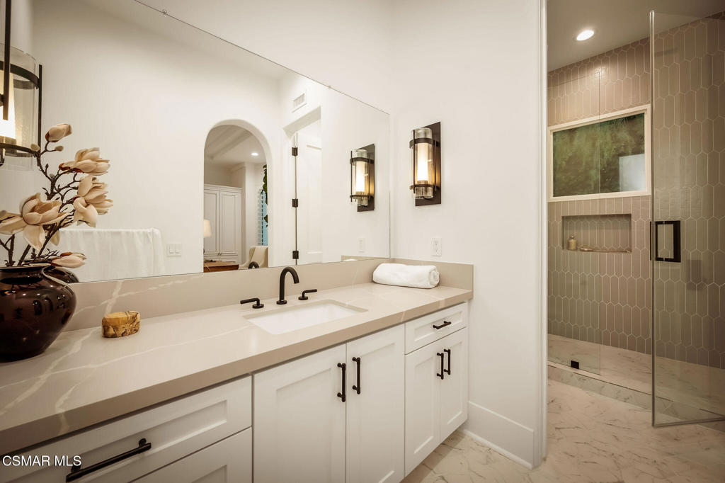 6021 John Muir Road Property Photo 39