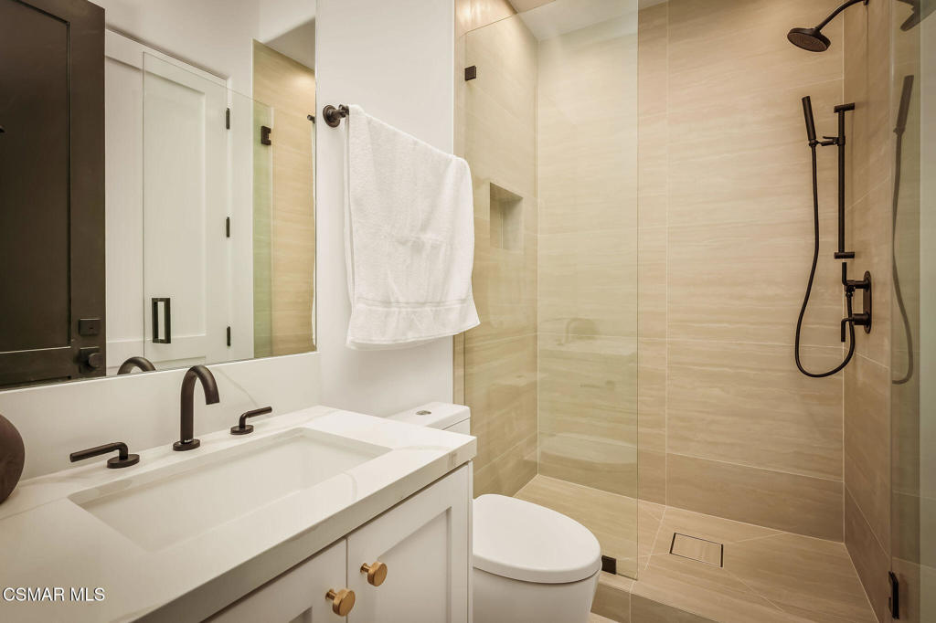 6021 John Muir Road Property Photo 42
