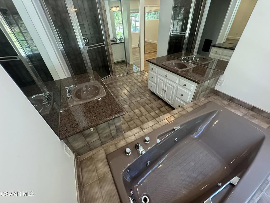 3474 Loadstone Drive Property Photo 17