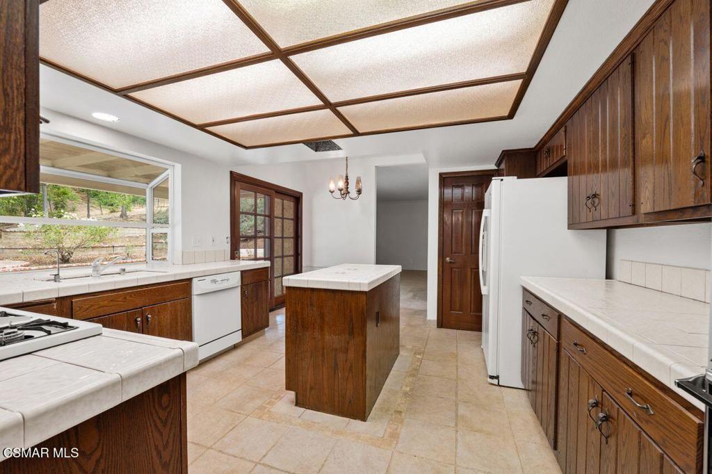 5523 Ember Court Property Photo 11