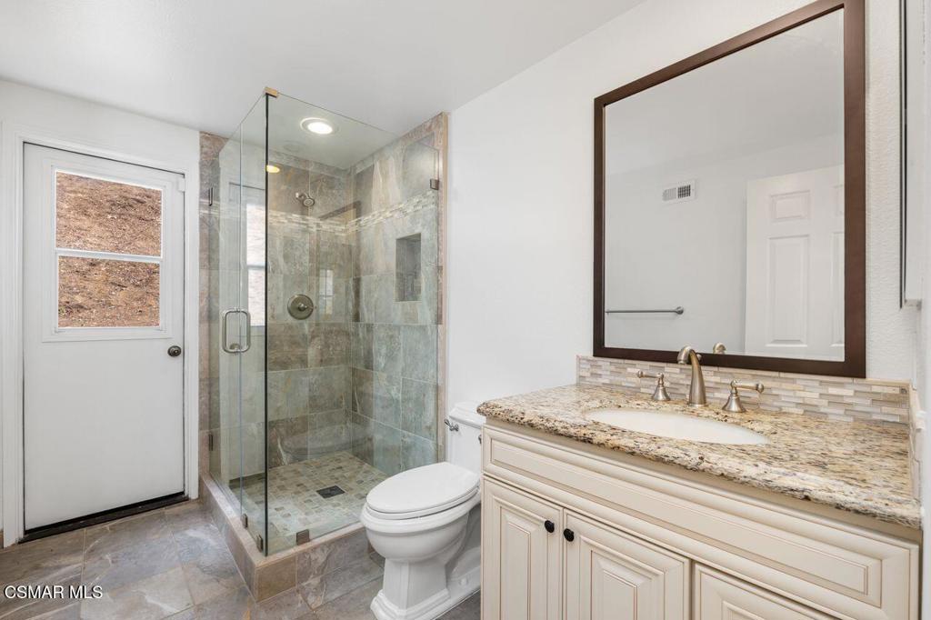5523 Ember Court Property Photo 20