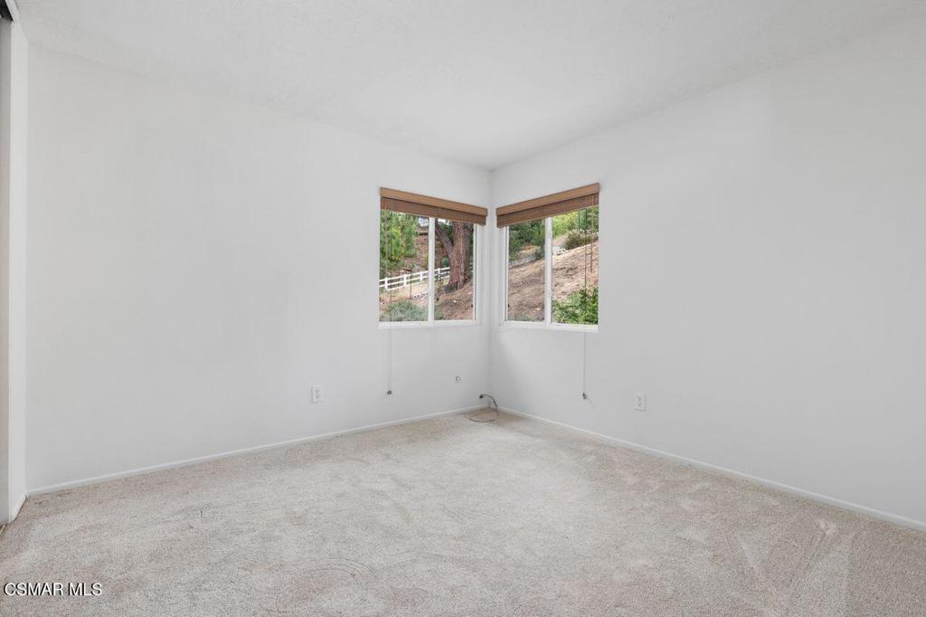 5523 Ember Court Property Photo 28