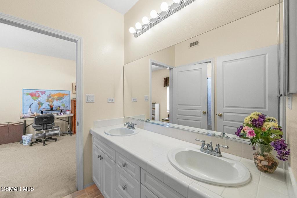 239 Chantilly Circle Property Photo 22
