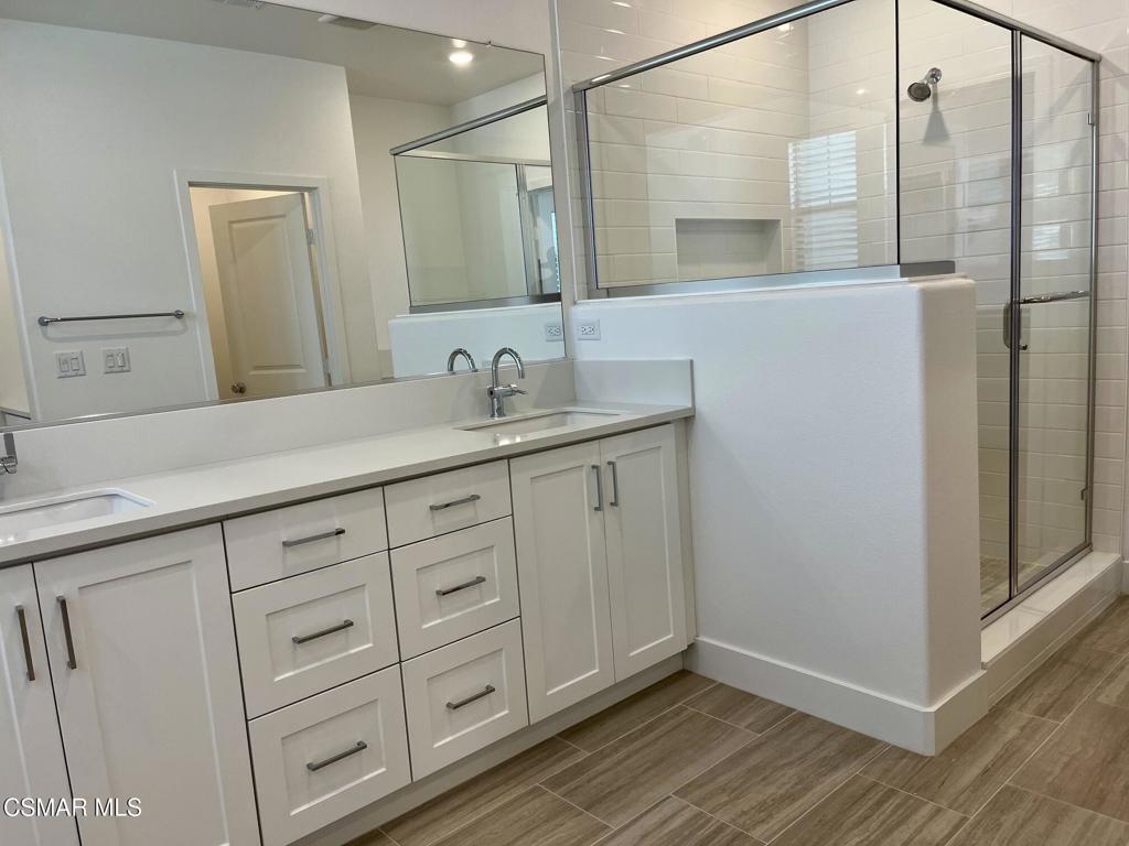 740 Edward Scholle Drive Property Photo 17