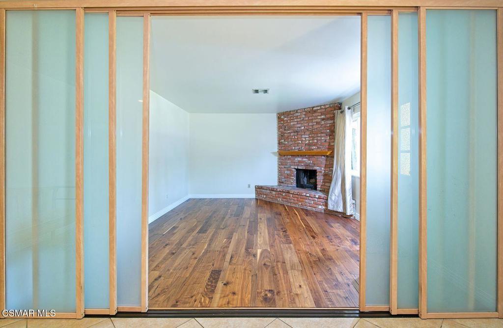 10041 Oso Avenue Property Photo 11