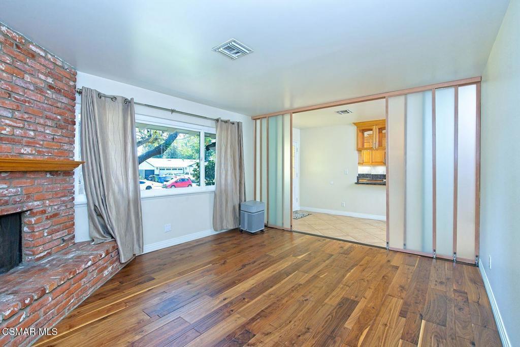 10041 Oso Avenue Property Photo 12