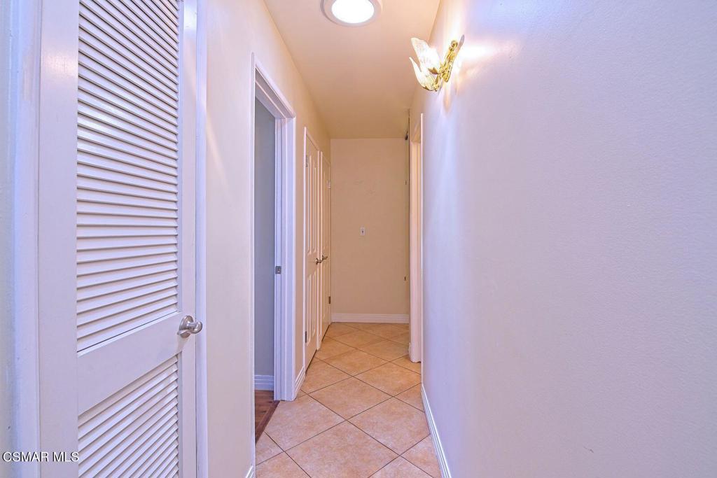 10041 Oso Avenue Property Photo 20