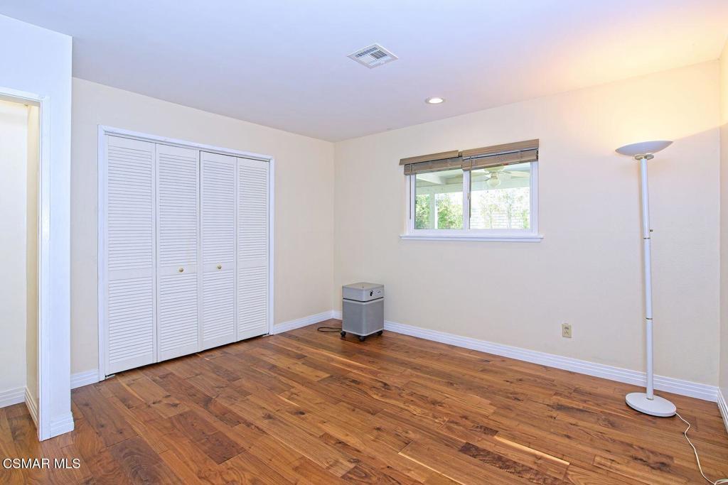 10041 Oso Avenue Property Photo 21