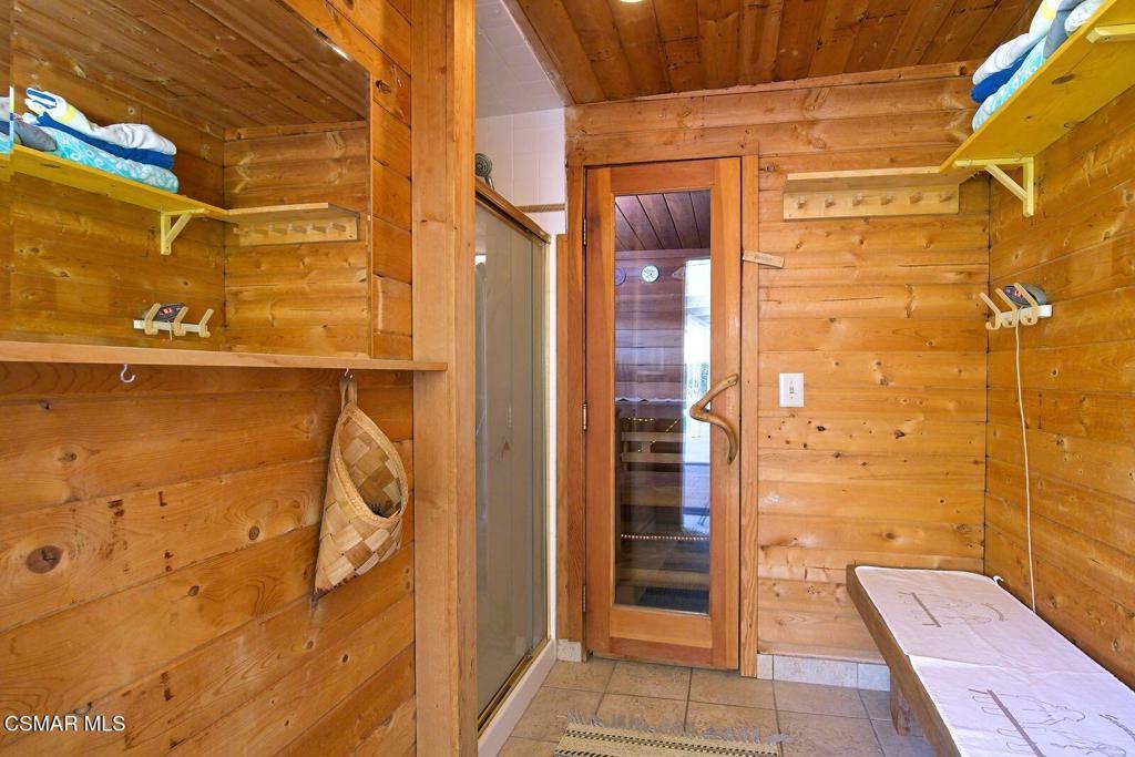 10041 Oso Avenue Property Photo 27