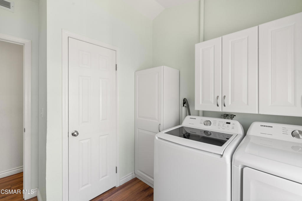 246 Dinsmore Drive 40 Property Photo 15