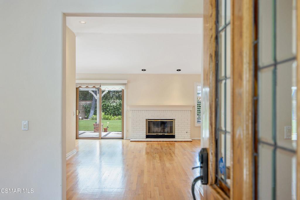 5490 Wembly Avenue Property Photo 5