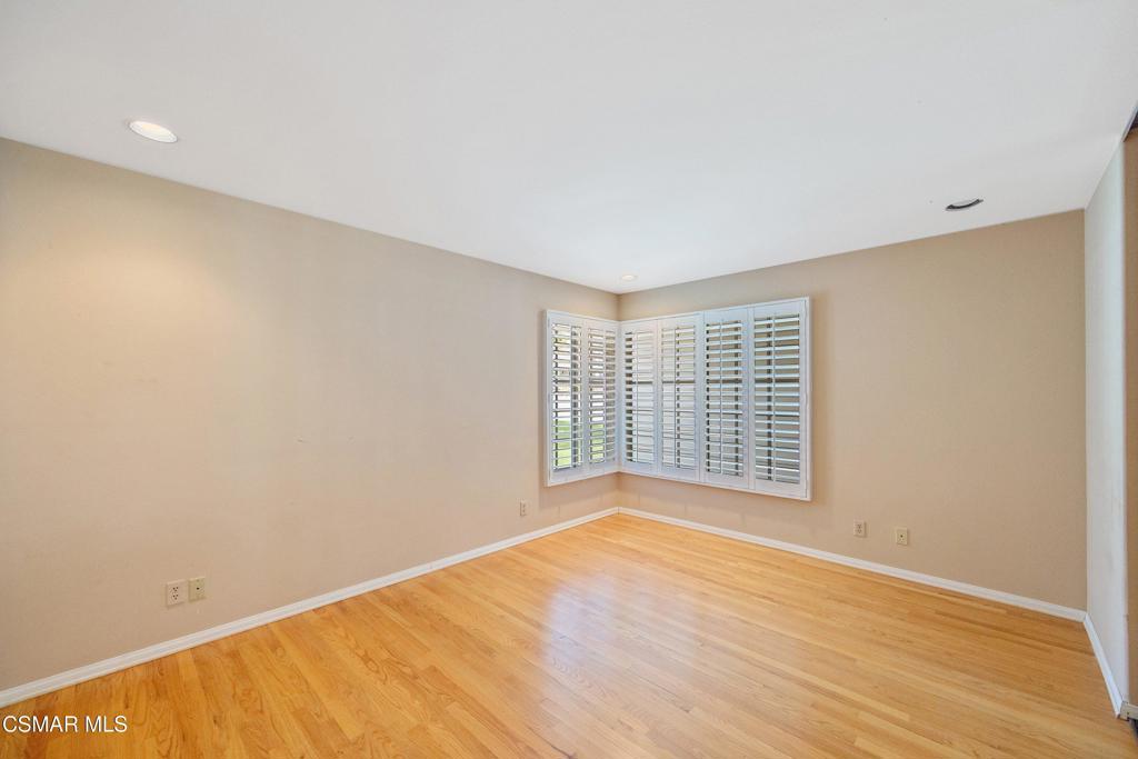 5490 Wembly Avenue Property Photo 18