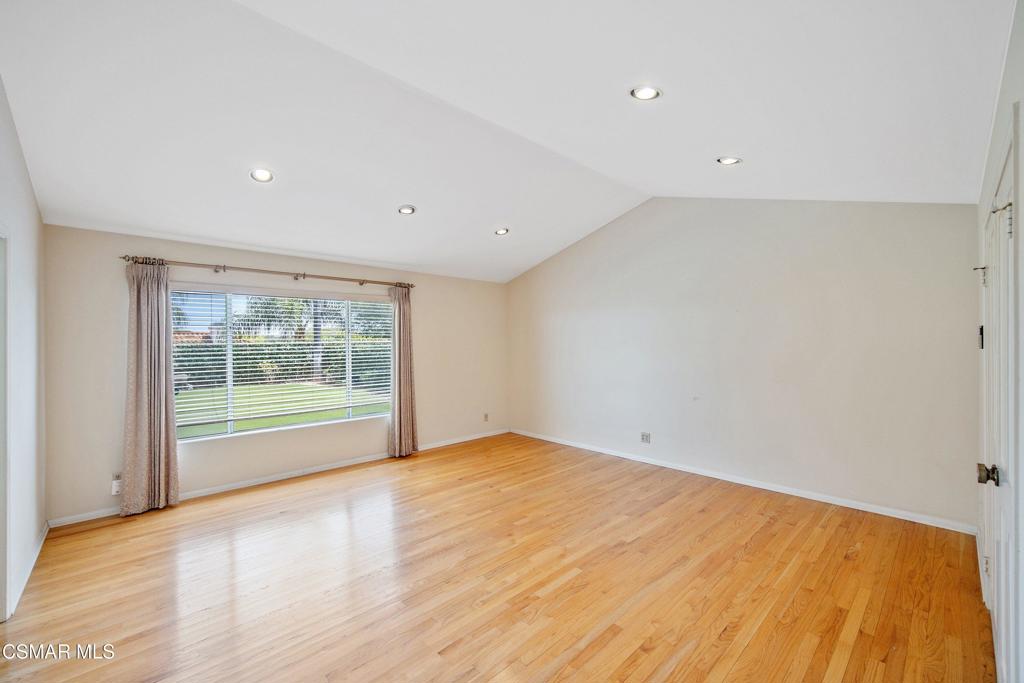 5490 Wembly Avenue Property Photo 24