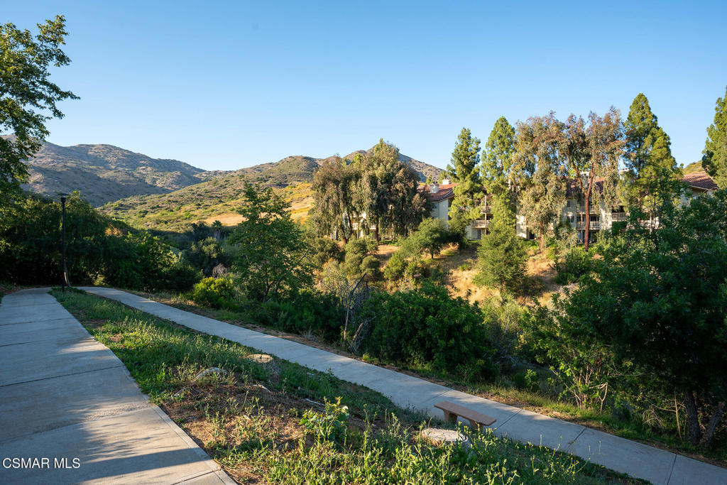 697 Sutton Crest Trail Tl210 Property Photo 35